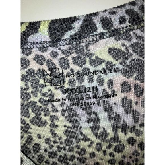 No Boundaries Animal Print Top XXXL! - Picture 3 of 6